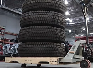 手动液压搬运车在汽车轮胎制造厂的应用